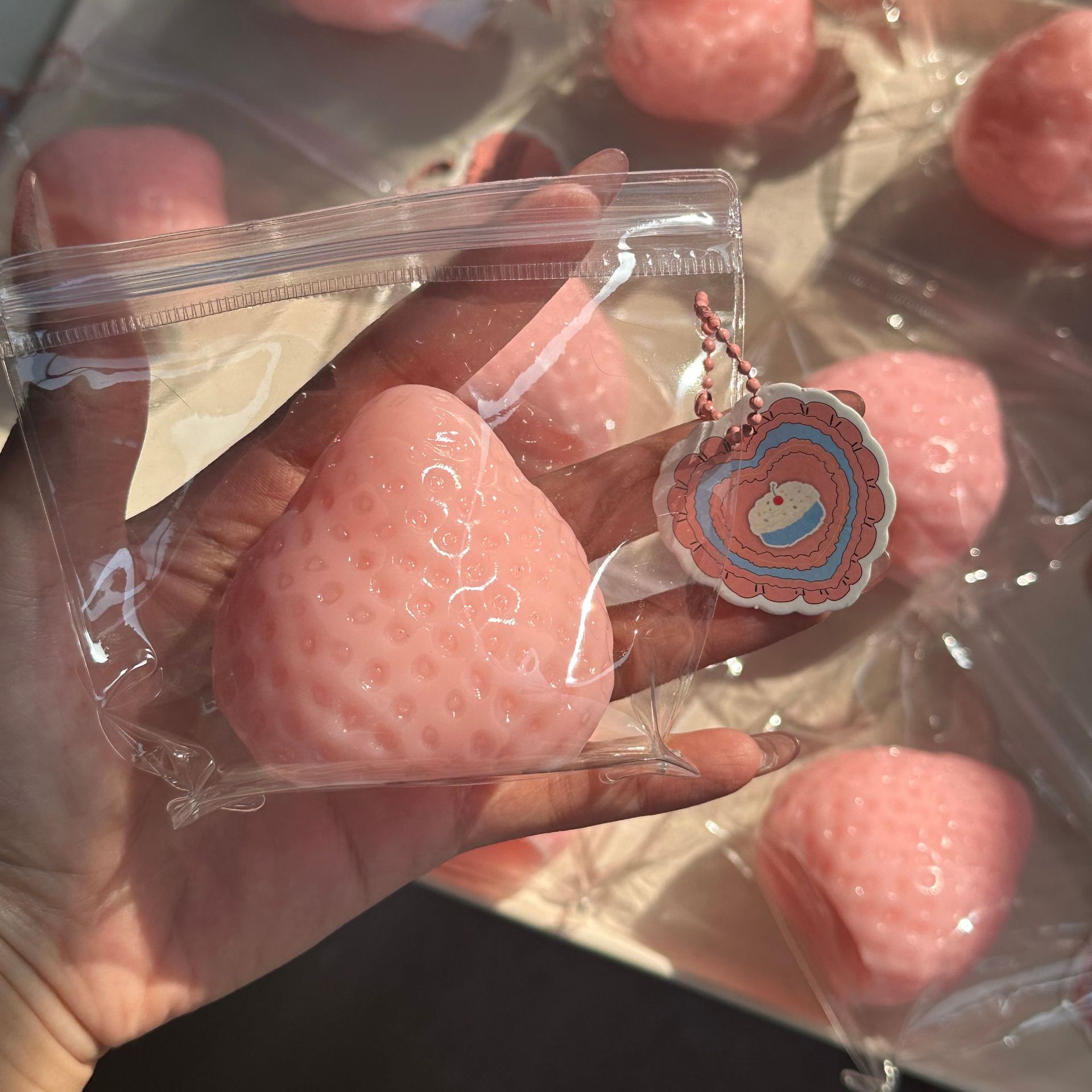 Strawberry Taba Squishy Fidget – Party Games For Adults And Kids Bewertung und Preis