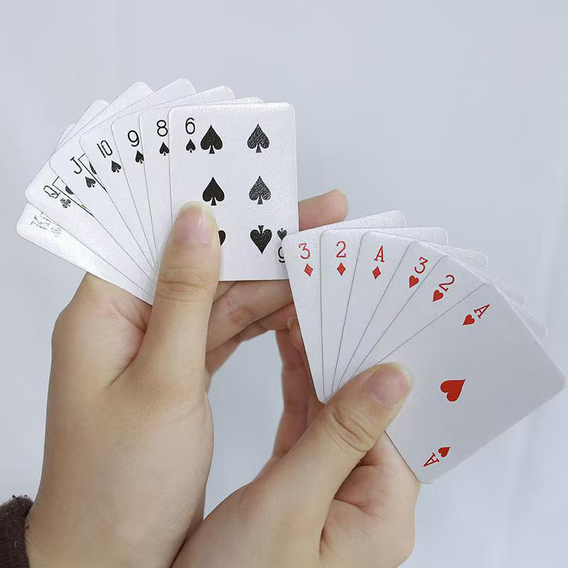 Mini Poker Playing Cards Festi – Party Games Juego Bewertung und Preis